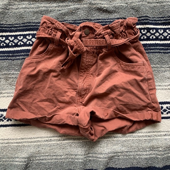 Abercrombie & Fitch Pants - Abercrombie & Fitch Women's Rust High Rise Shorts Size Medium